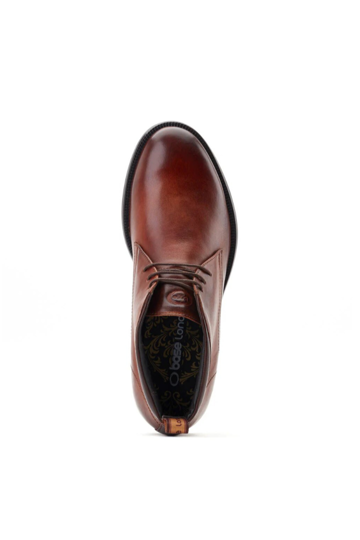 Base London Nolan Burnished Chukka Boot