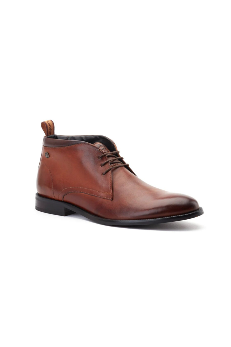 Base London Nolan Burnished Chukka Boot