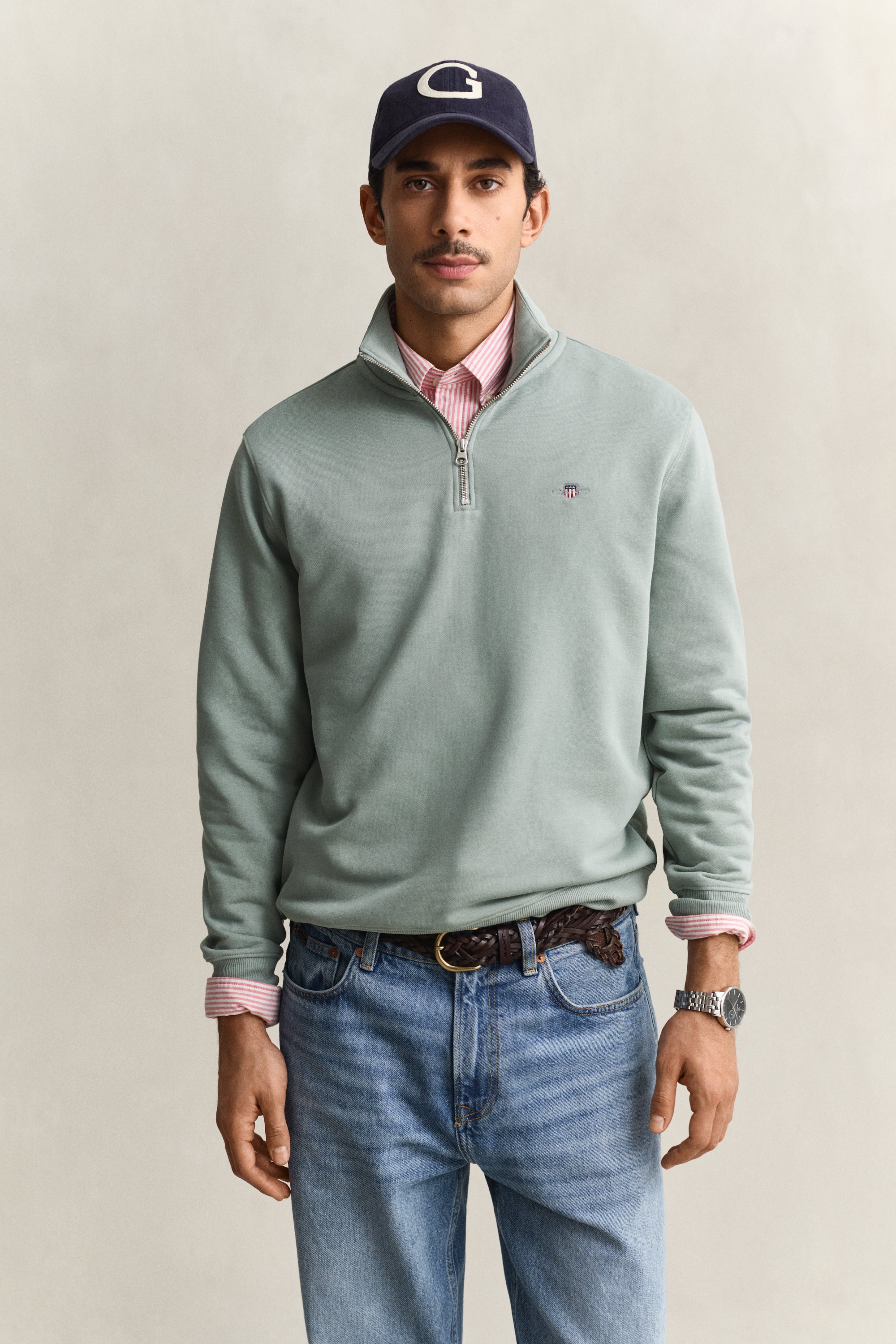 Gant Regular Shield Half-Zip Sweatshirt 2008005