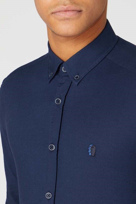 Remus_AW23_Slim_Oxford_Shirt_Navy.4