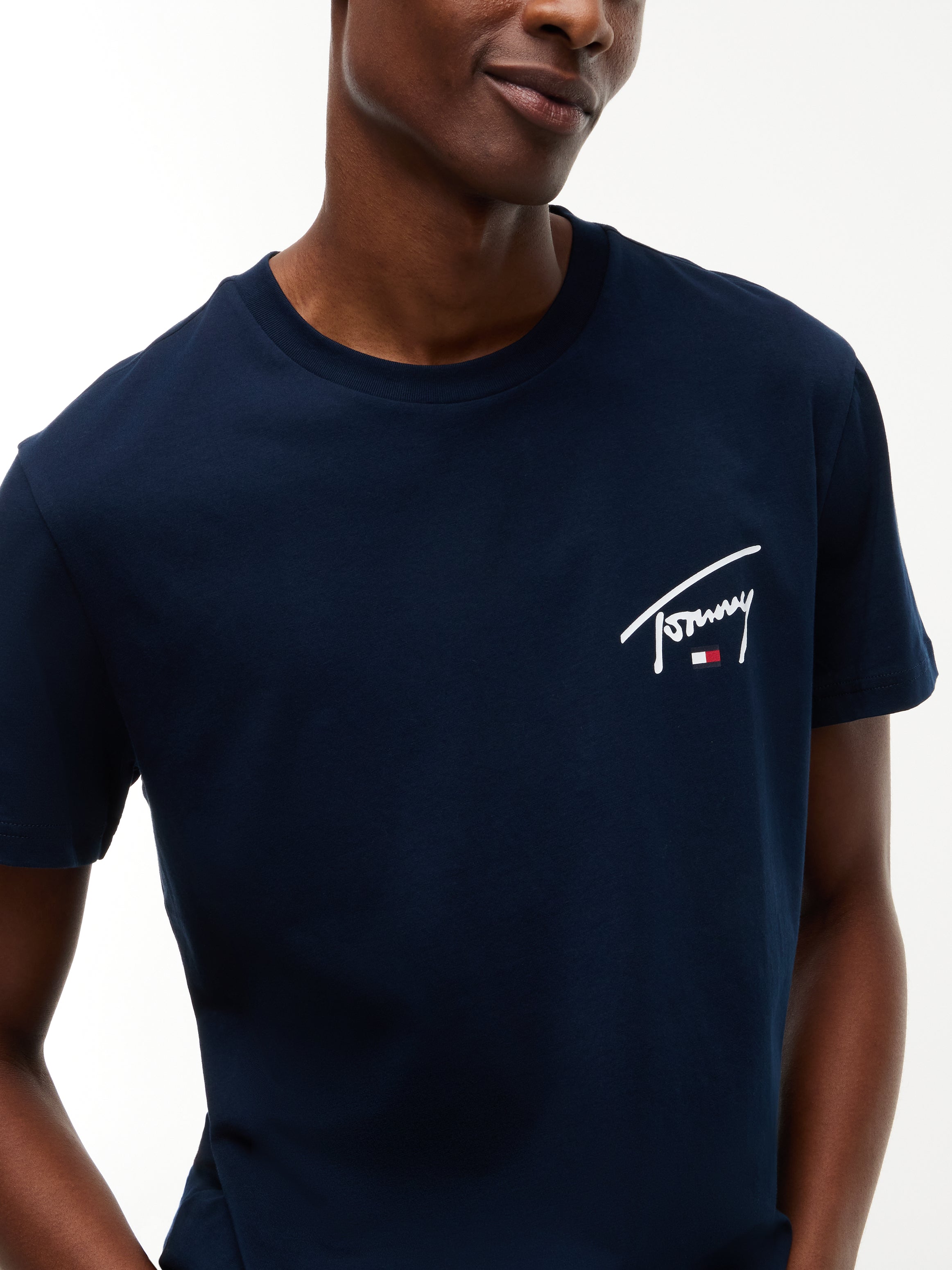 Tommy Jeans Signature Logo T-Shirt 23550