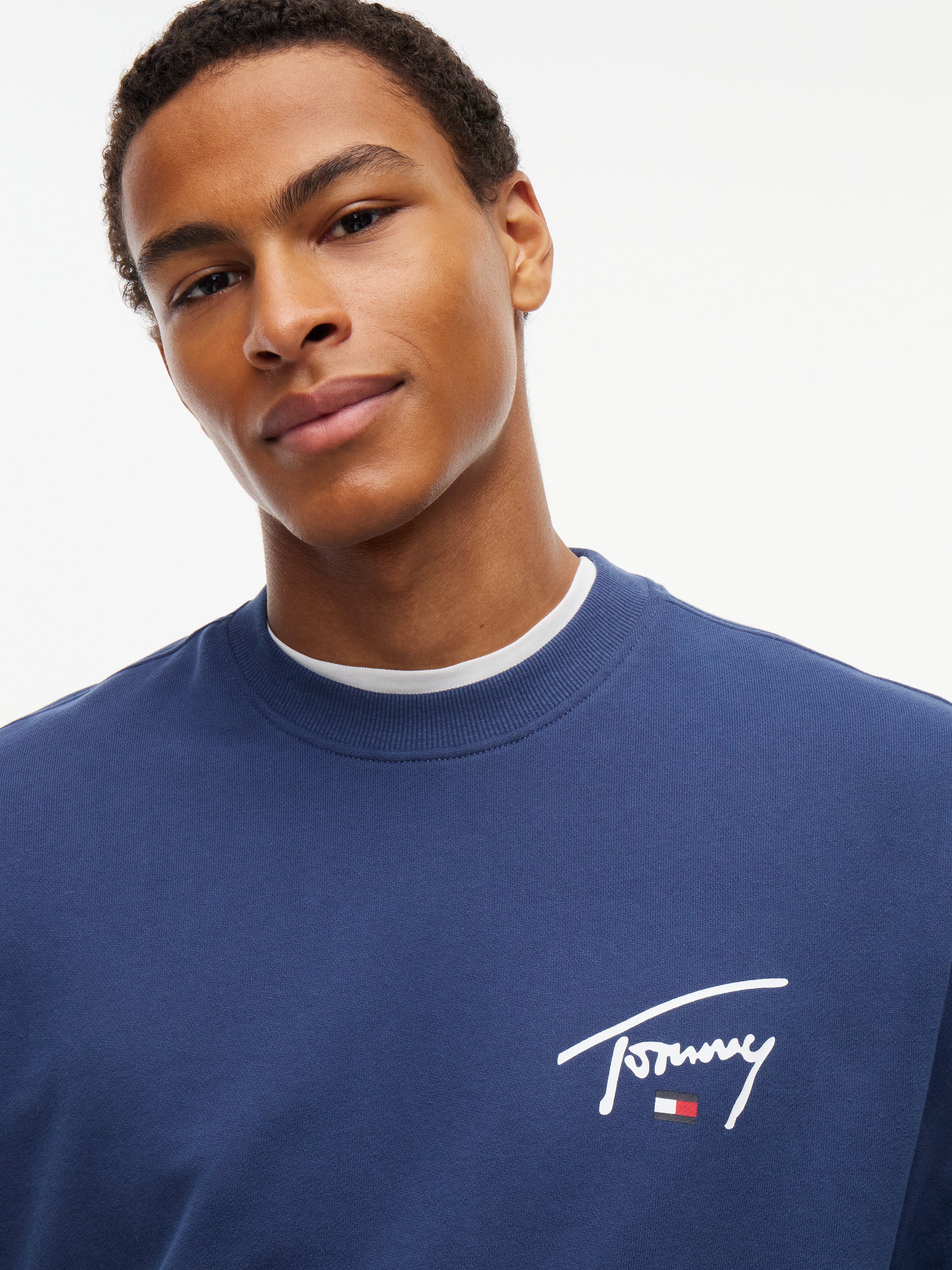 Tommy Jeans Signature Logo Crew Sweatshirt 23589