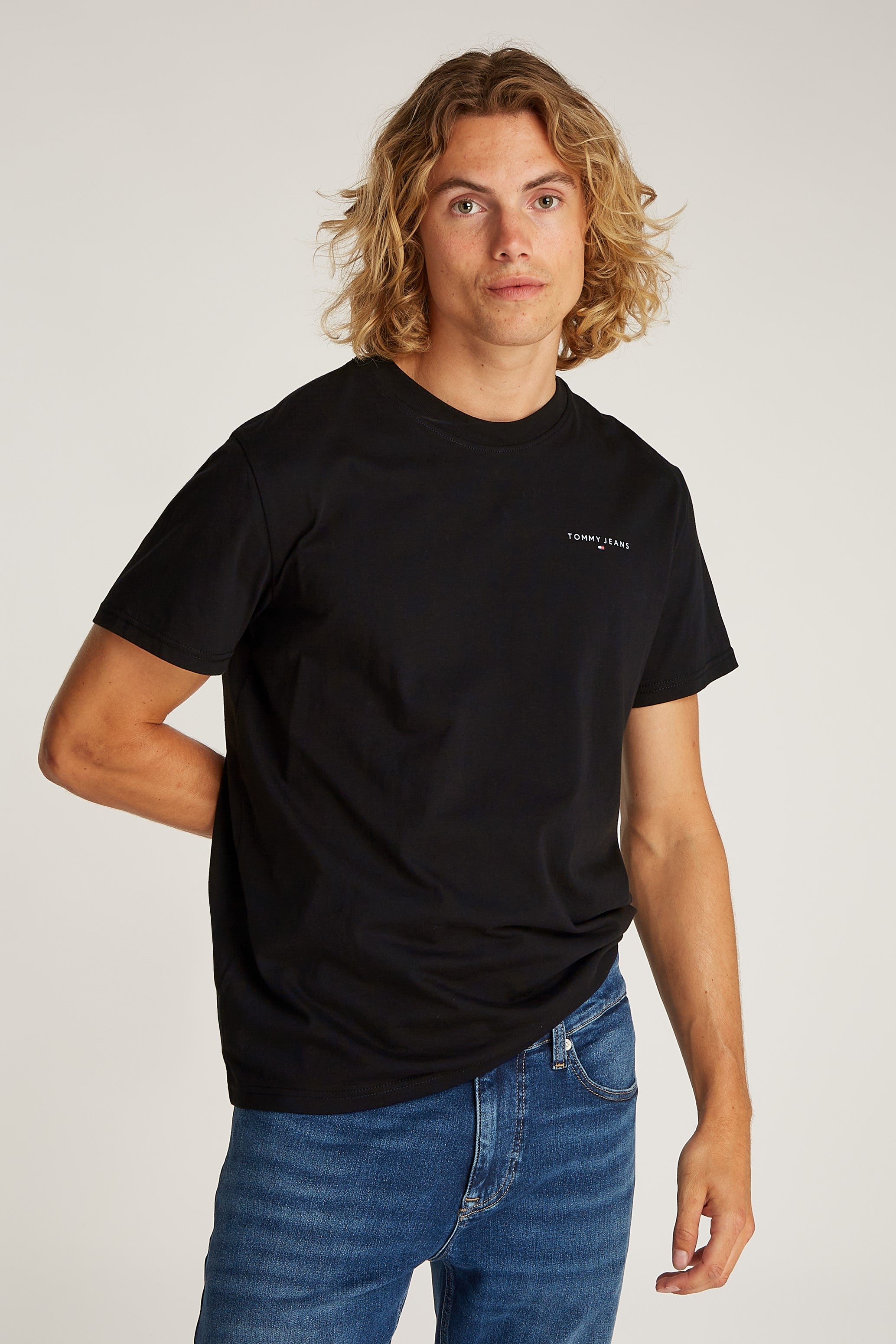 Tommy Jeans Slim Linear Chest tee