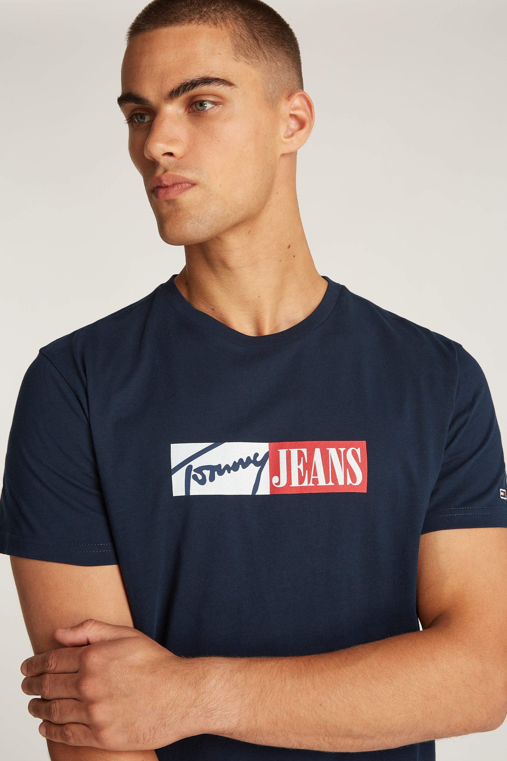 Tommy Jeans Slim Entry Graphic Tee