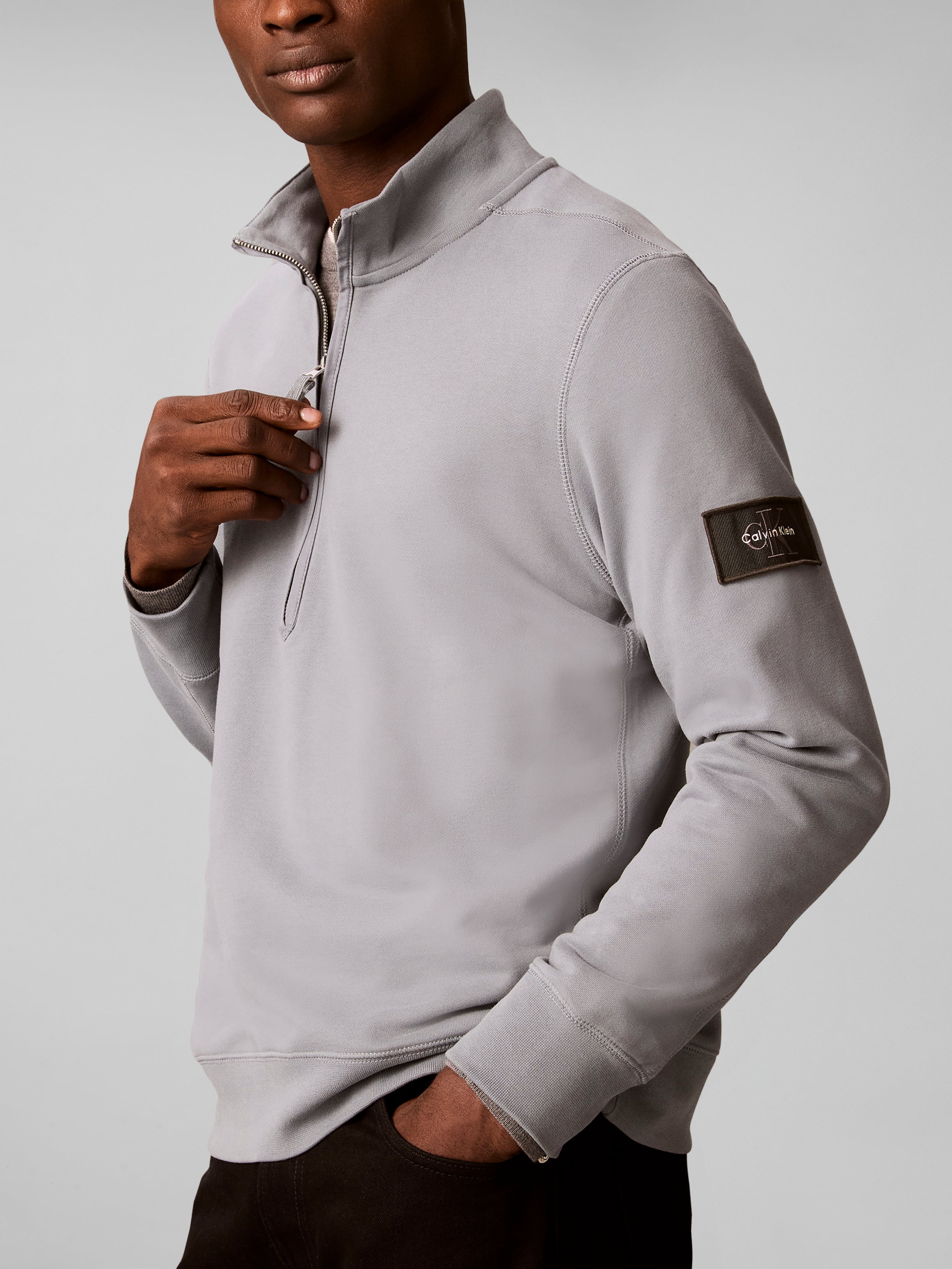 Calvin Klein 350 Terry Badge 1/4 Zip RJ203G