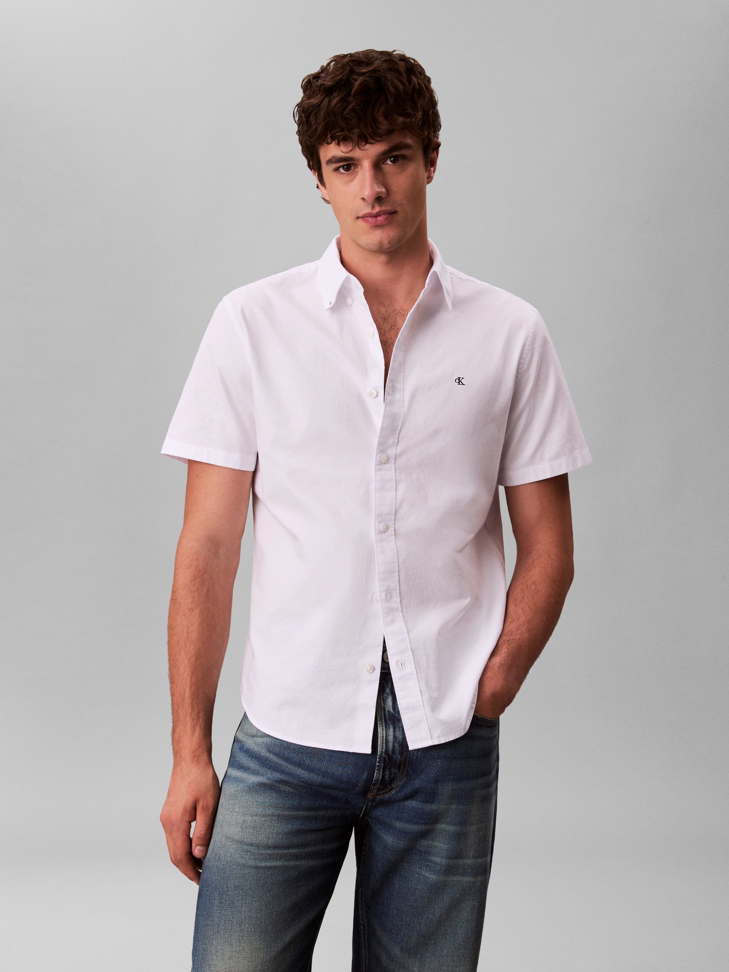 Calvin Klein Short Sleeve Oxford Shirt EM124