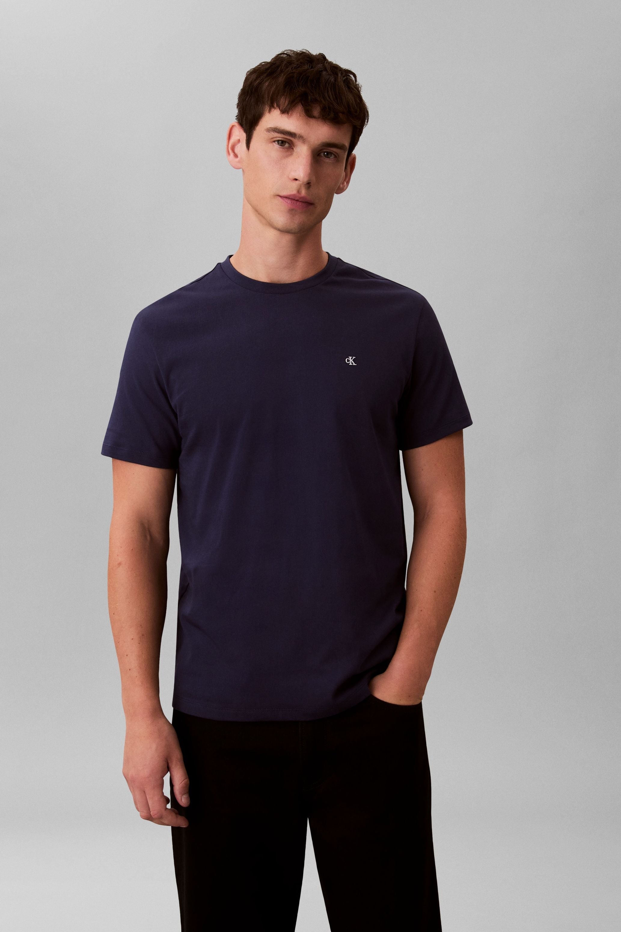 Calvin Klein Classic Monogram T-Shirt RD254G