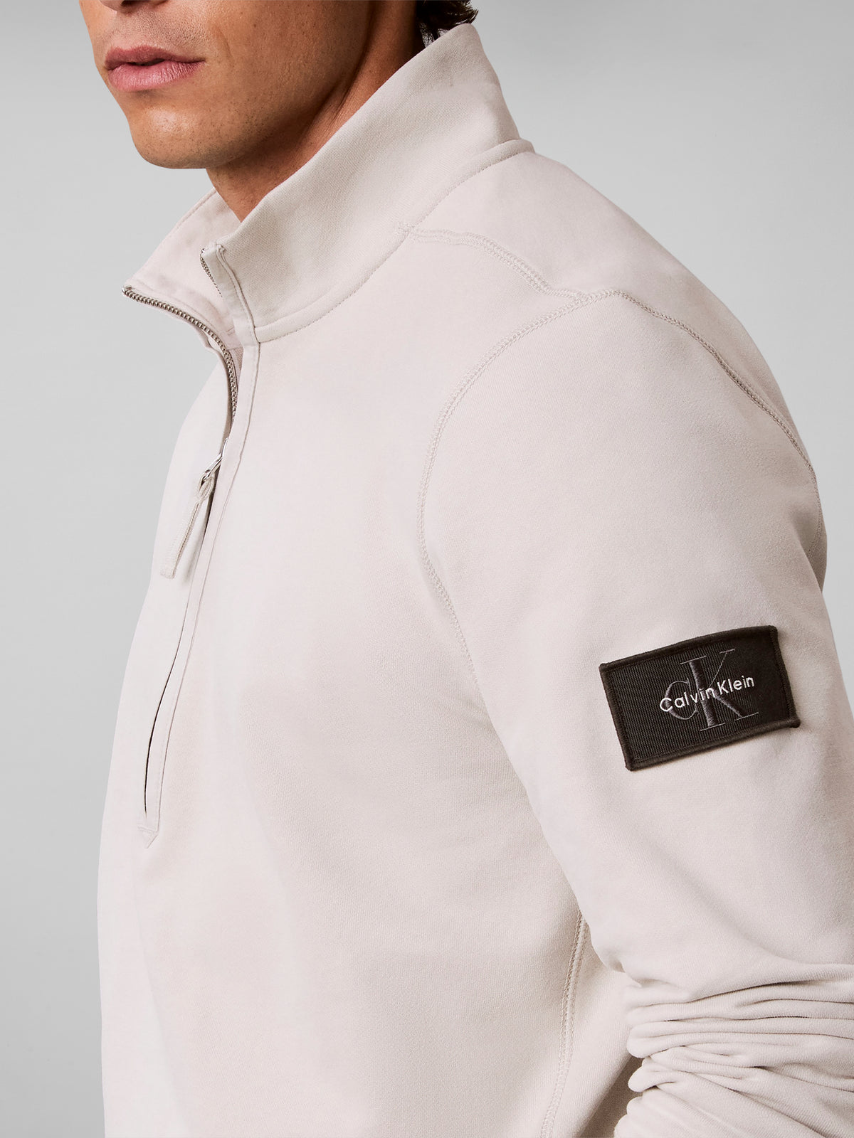 Calvin Klein 350 Terry Badge 1/4 Zip RJ203G
