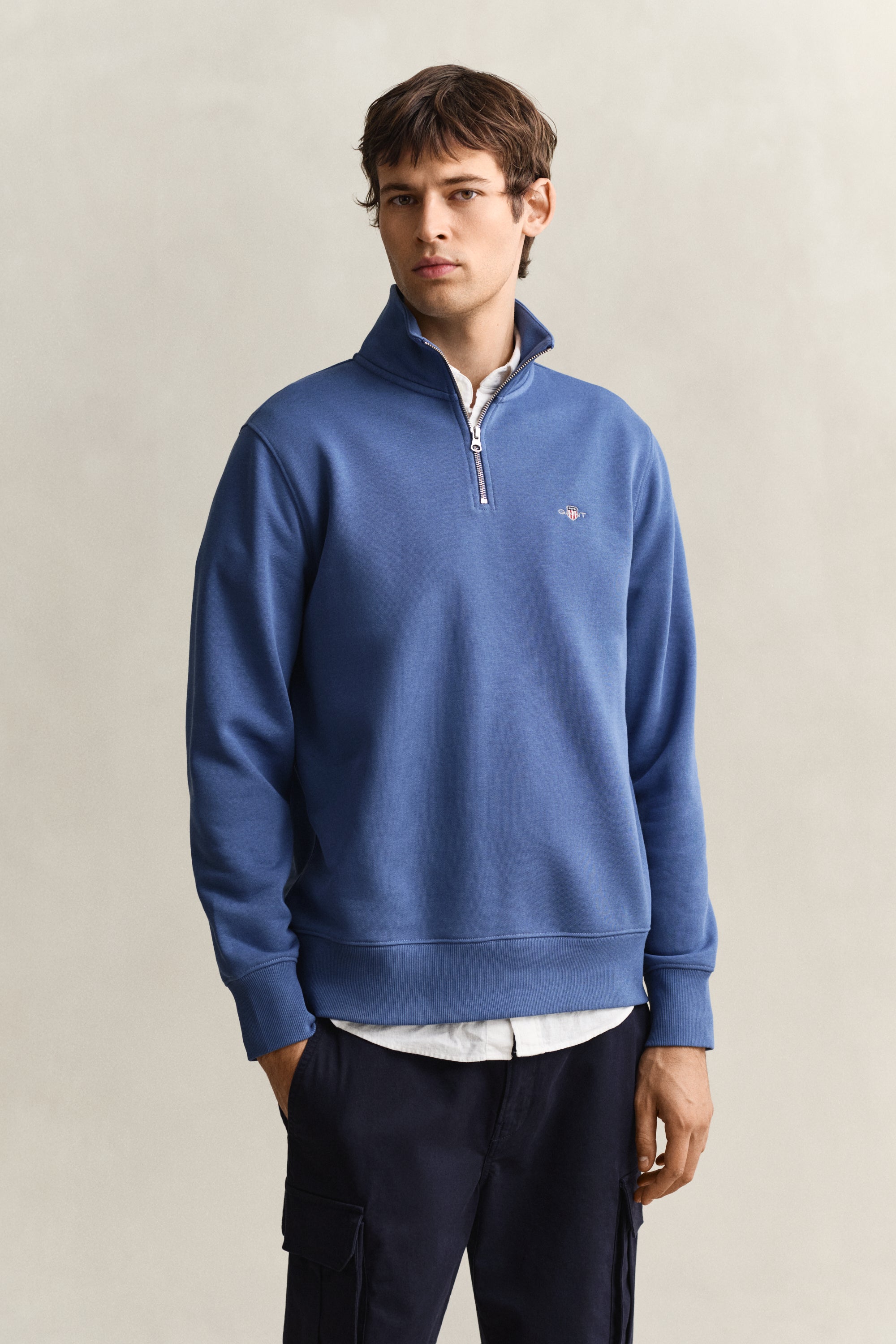 Gant Regular Shield Half-Zip Sweatshirt 2008005