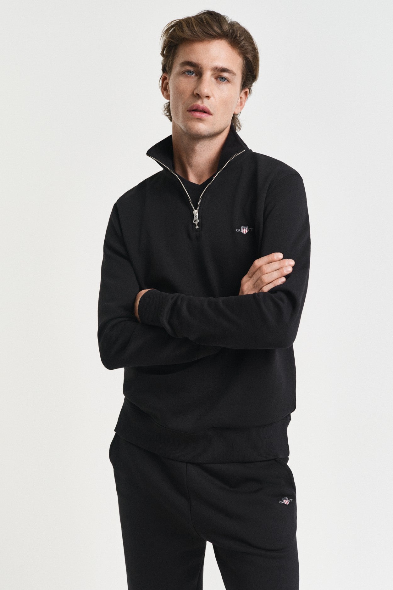Gant Regular Shield Half Zip Sweatshirt 2008005
