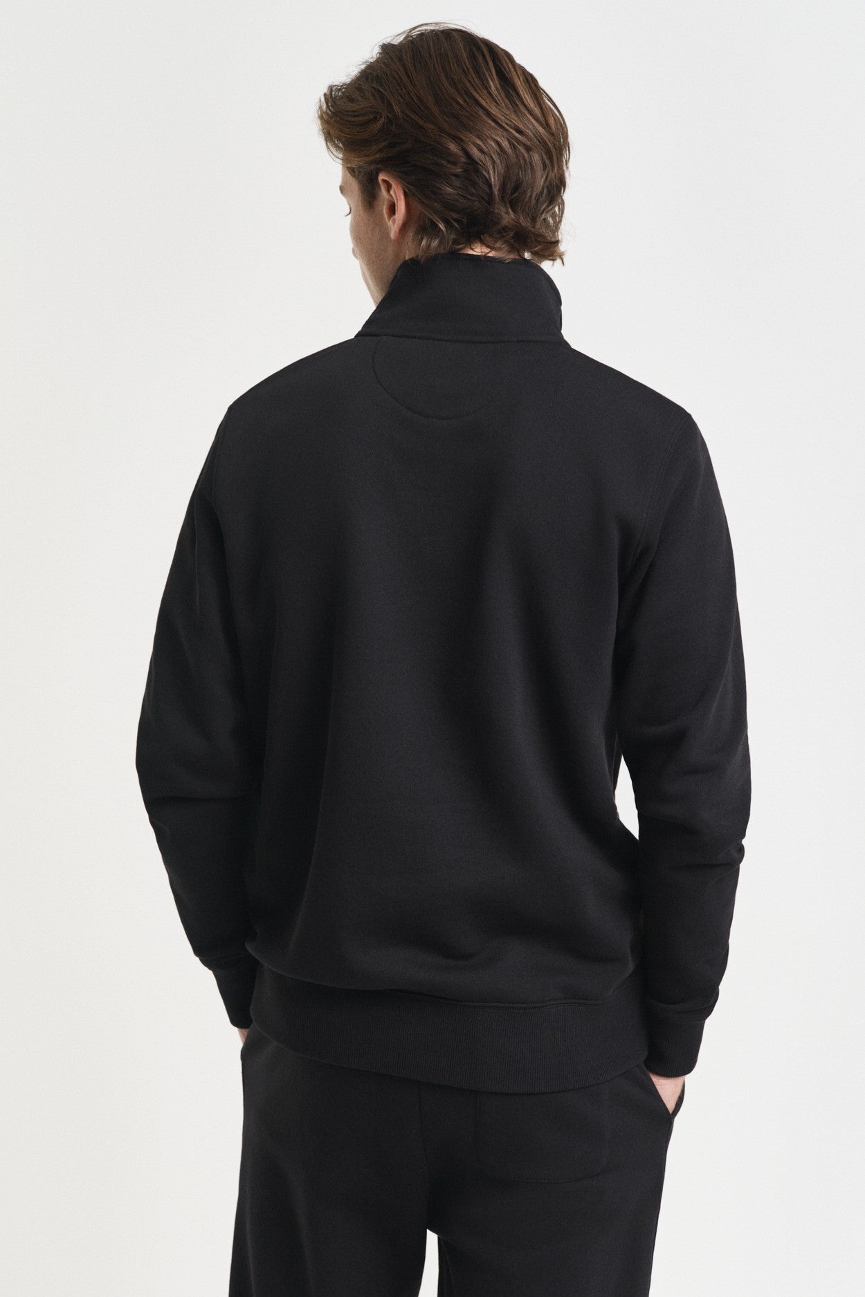 Gant Regular Shield Half Zip Sweatshirt 2008005
