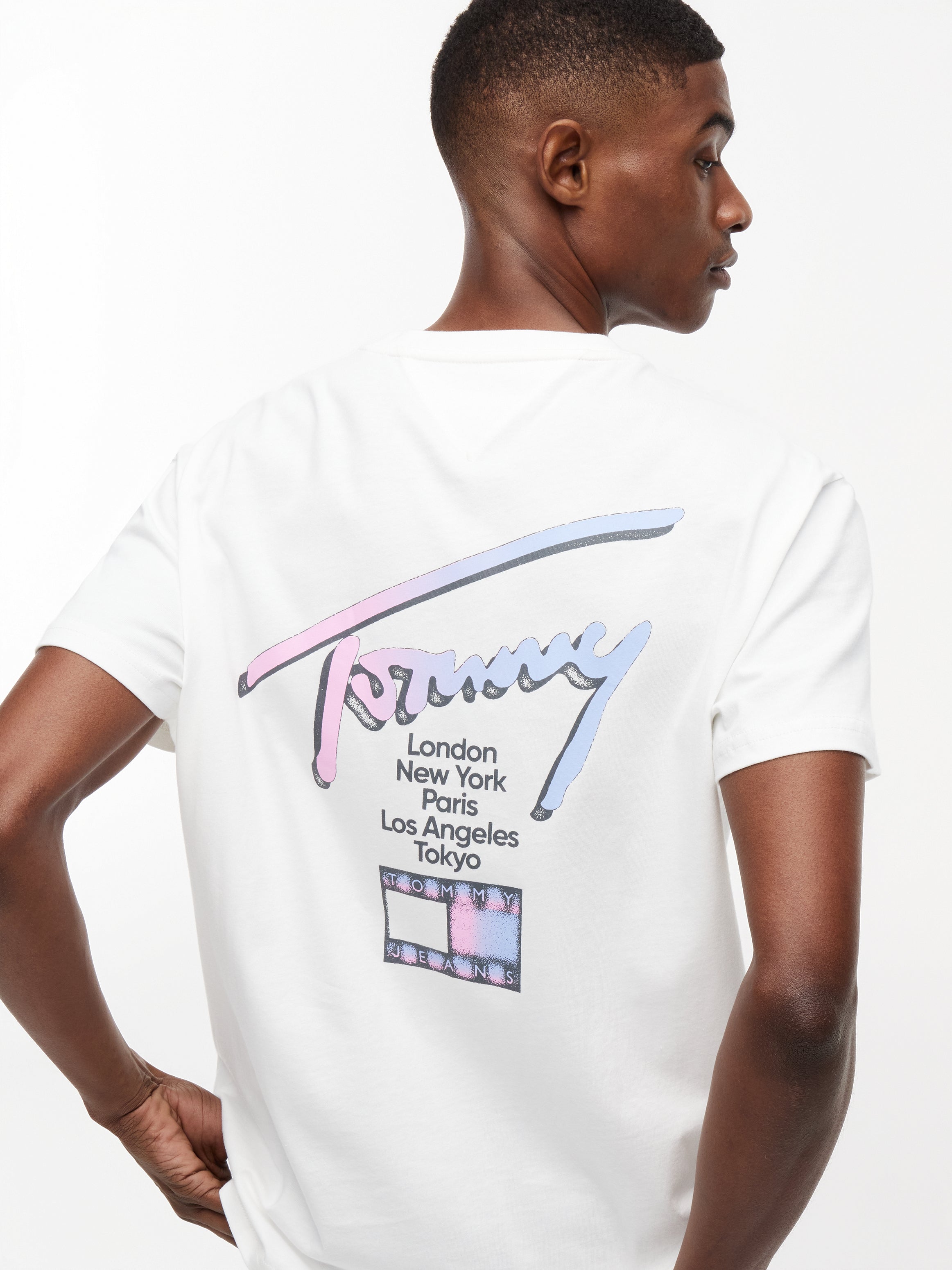 Tommy Jeans Signature Graphic T-Shirt 23253
