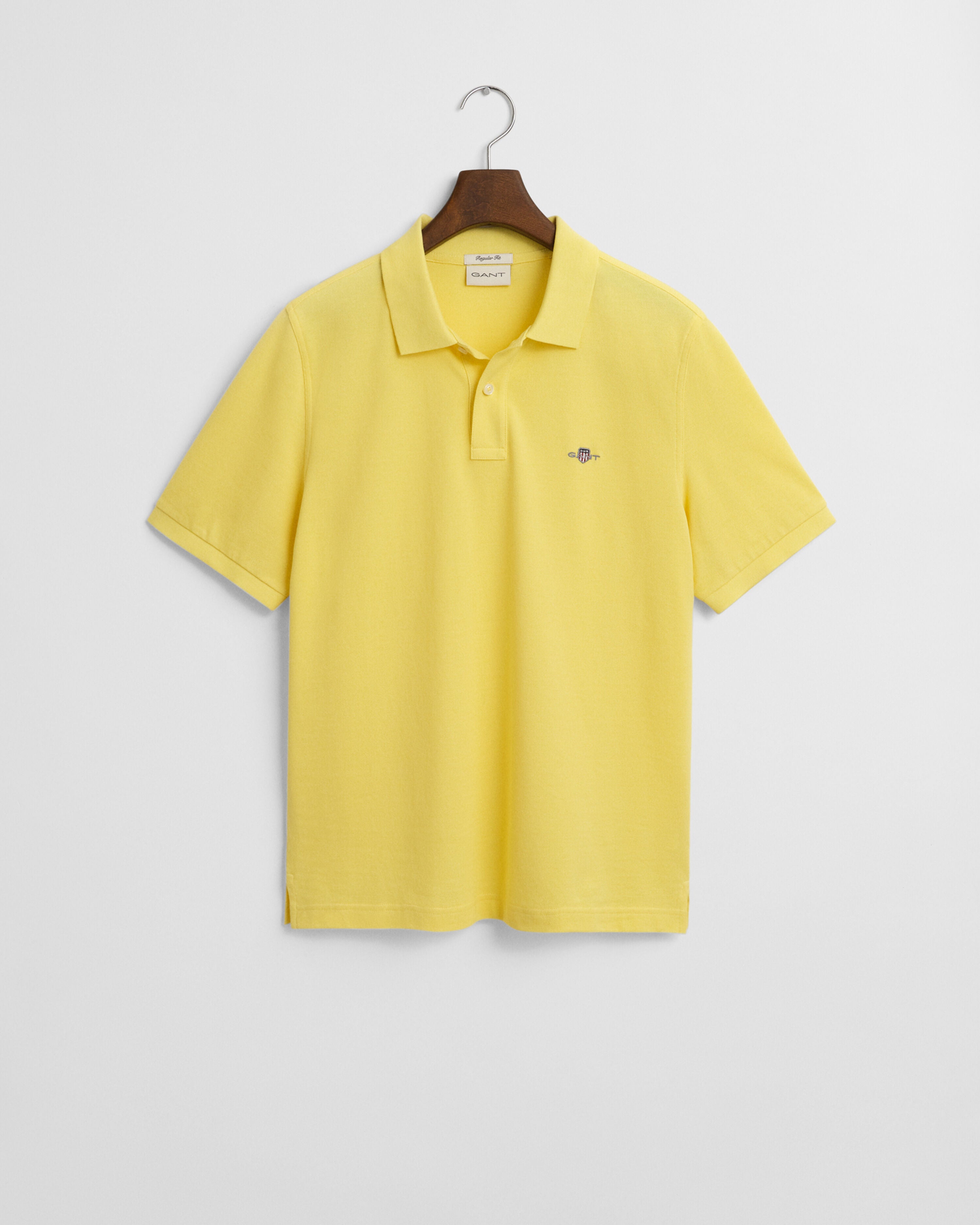 Gant Regular Fit Shield Piqué Polo Shirt (2201) 714